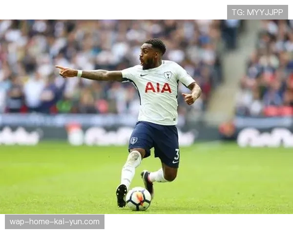 浙江队罗斯适应三中卫改四后卫变化 控制场面能力经受压力考验 浙江队罗斯适应三中卫改四后卫变化 控制场面能力经受压力考验