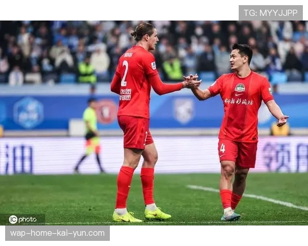 英博主场逆转河南 斯坦丘角球助攻展现定位球威胁